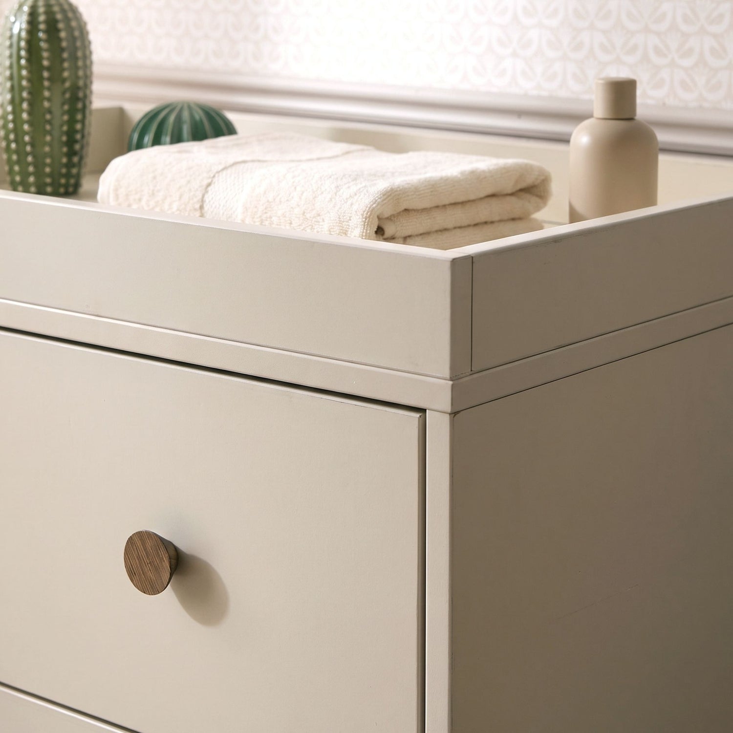 Ollie Cot &amp; Chest of Drawers Bundle
